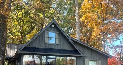 Tennis Bungalow close to Rome Tennis Center at Berry and Pickle Ball