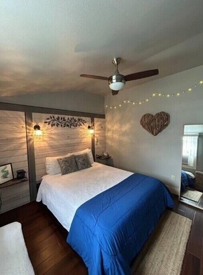 2 bedrooms, desk, iron/ironing board, free WiFi