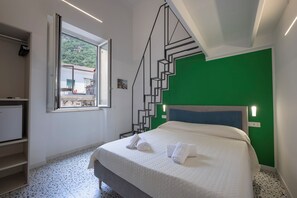 Classic Double Room | Hypo-allergenic bedding, minibar, desk, laptop workspace - Residenza Giuseppe (Amalfi)