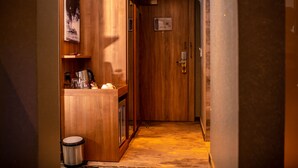 Unclassified image, 2 of 18, button - Golden Tulip Lekki (Lekki)