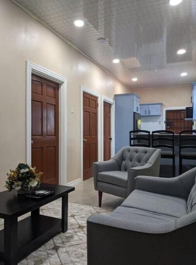 Unit 4 - Upstairs Back