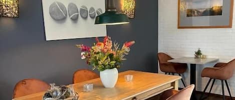 Petit déjeuner buffet compris tous les jours