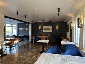 Free daily buffet breakfast - DuinHotel Texel (De Koog)