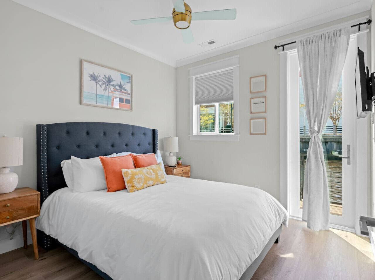 2 bedrooms, desk, iron/ironing board, free WiFi