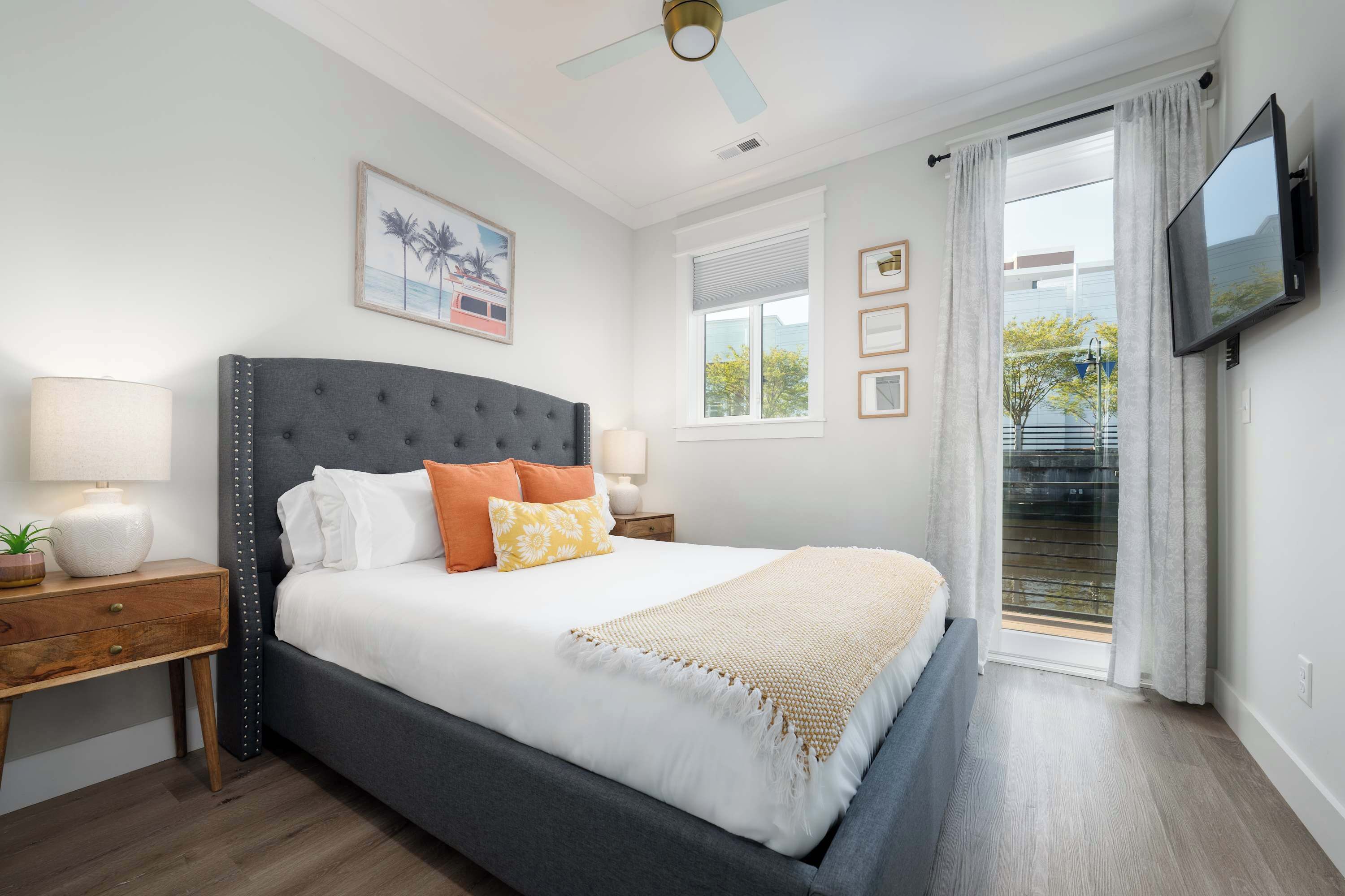 2 bedrooms, desk, iron/ironing board, free WiFi