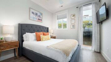 2 bedrooms, desk, iron/ironing board, free WiFi
