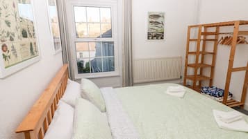 3 habitaciones, decoración personalizada y muebles diferentes