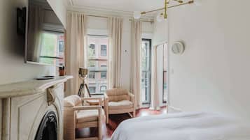 1 bedroom, iron/ironing board, WiFi