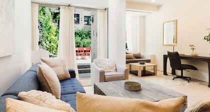 The Diplomat #1 - Boutique Designer Duplex