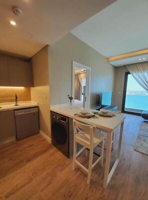Interior - A Luxurious Sea View 1 Bedroom Apartment (Al HIDD)