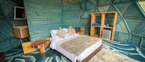 Elite Double Room | 1 bedroom, premium bedding, down duvets, individually furnished