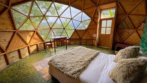 Deluxe Double Room | Premium bedding, down duvets, individually furnished, free WiFi - Glamping Magic Love (San Francisco)