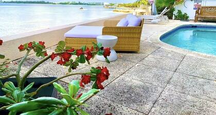 Oceanfront South Sound Home with magical sunsets!