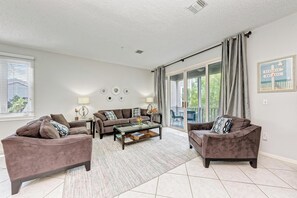 Apartment (2 Bedrooms) | Property amenity - Longboat Key Cedars Beach House-pet Friendly-2 Minute To The Beach (Longboat Key)