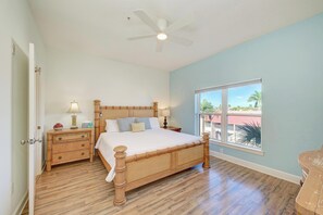 Apartment (3 Bedrooms) | Property amenity - Bradenton Beach Club Bliss-2 Bedroom-2 Bathroom Condo-2 Pools-hottub-private Beach Access (Bradenton Beach)