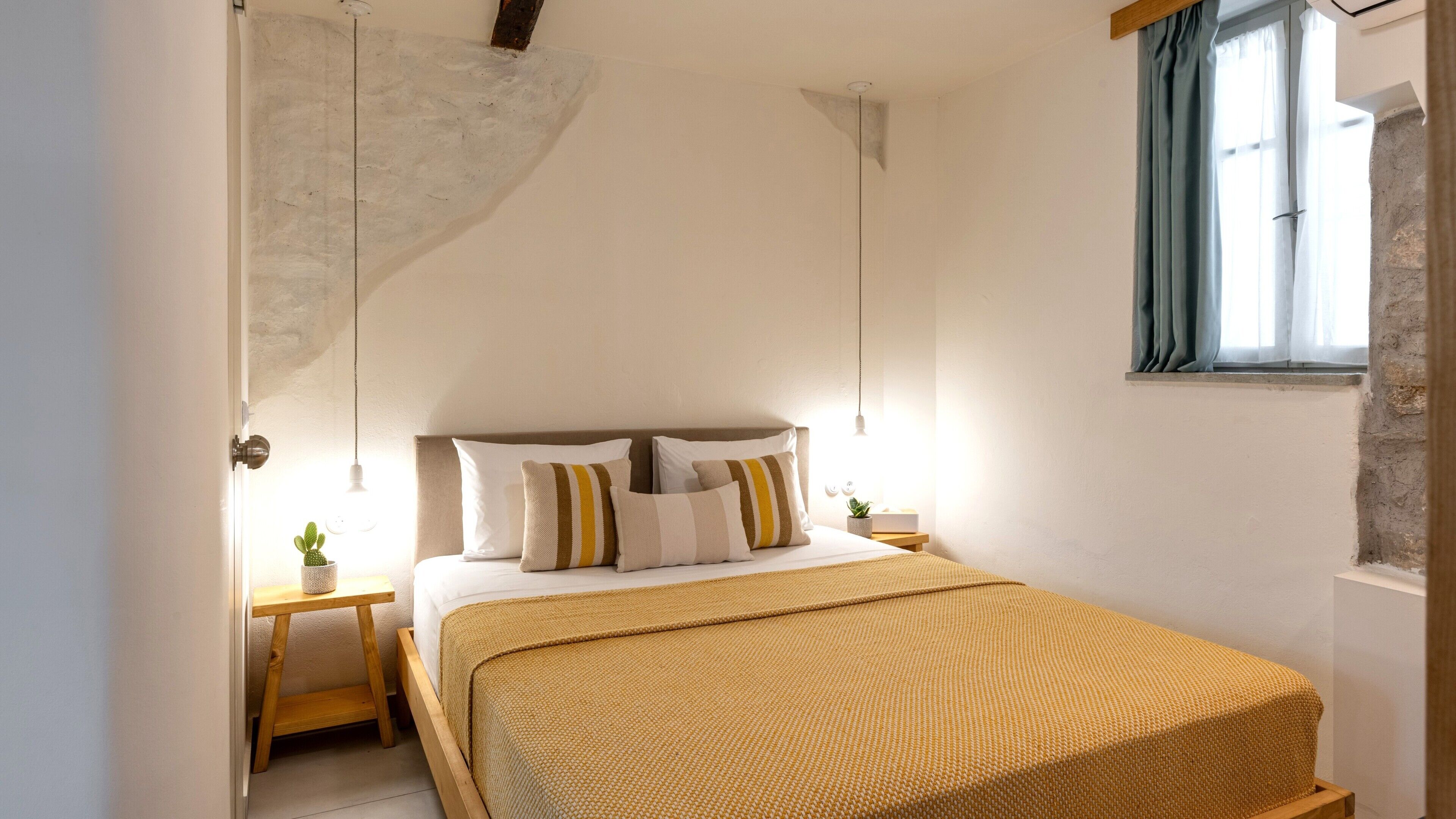 Superior Studio, Patio, City View | Egyptian cotton sheets, premium bedding, Tempur-Pedic beds, in-room safe