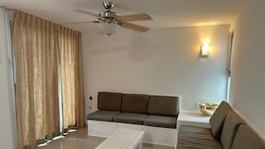 Apartment | Living area - Torre Altamar (Mazatlán)
