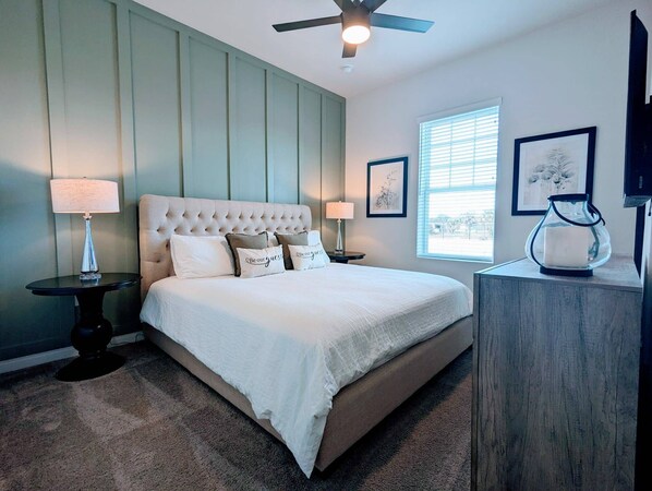 3 bedrooms, iron/ironing board, travel cot, WiFi - Cozy 2024 New 3 Suites  5 min to Disney (Kissimmee)