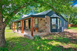 Exterior - Robin Ave. #11 (Mason)