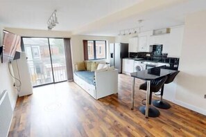 Interior - Lovely two bed flat with free parking (Nottingham)