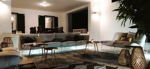 Classic Villa | Terrace/patio - Villa Gabriella con piscina by Wonderful Italy (Ostuni)