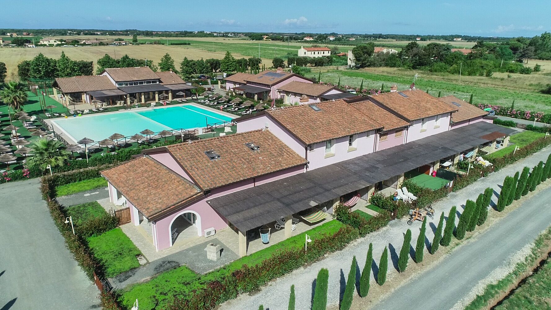 บริเวณภายนอก