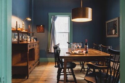 The Dorothy-10 minutes from Okemo- freshly renovated