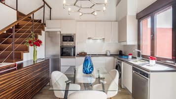 Fridge, microwave, oven, dishwasher