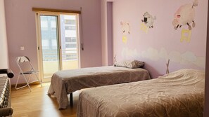 3 bedrooms, iron/ironing board
