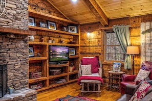 Smart TV, fireplace, offices