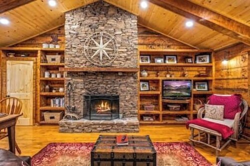 Wildwood Cabin near Great Smoky Mtn Nat'l Park