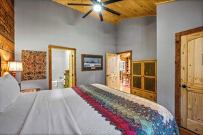 1 bedroom, iron/ironing board, travel cot, WiFi