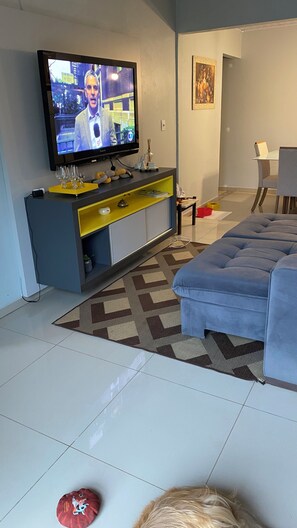 TV - Casa Agradável, Ampla Para Família (Torres)