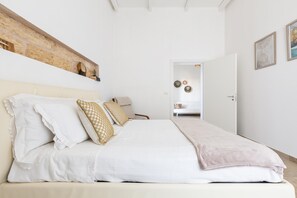 2 chambres, fer et planche Ă repasser