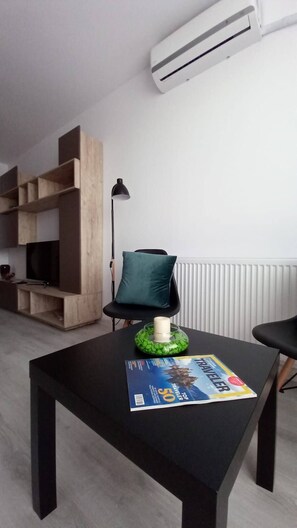 Living area - Lovely Sunrise-parking & metro-15 min. city center

 (București)