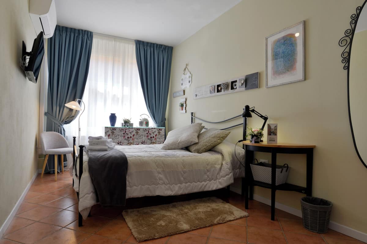 Single Room, Shared Bathroom | 1 bedroom, individually furnished, soundproofing, free WiFi