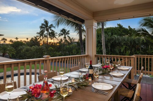 Celebrity Home Across the Street From Beach! Pool With Slide, Pickleball, Gym!