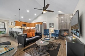 Smart TV, fireplace, computer monitors
