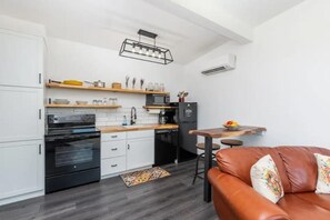 智能电视、壁炉