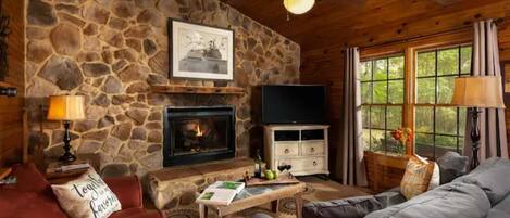 Smart TV y chimenea
