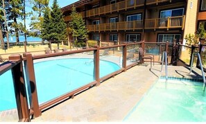 Pool - 	
5 minutes from Heavenly Ski Resort and on Lake Tahoe (South Lake Tahoe)