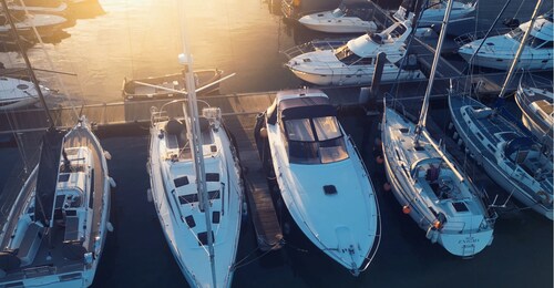 Flybridge Views Yacht Stay