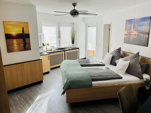 1 chambre, fer et planche à repasser, Wi-Fi, draps fournis