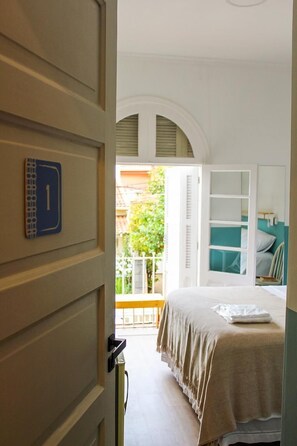 舒適雙人或雙床房, 非吸煙房, 庭園景觀 | 熨斗/熨衣板、免費無線上網