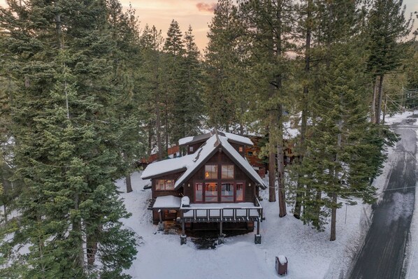 House (3 Bedrooms) | Interior - Ward Creek by Avantstay 5 Min Walk to Lake, Deck (Tahoe City)