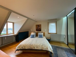 3 chambres, Wi-Fi gratuit, draps fournis