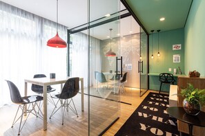 Dining - Setin Downtown Genebra by Viva - Apartamentos completos na Bela Vista com piscina (São Paulo)