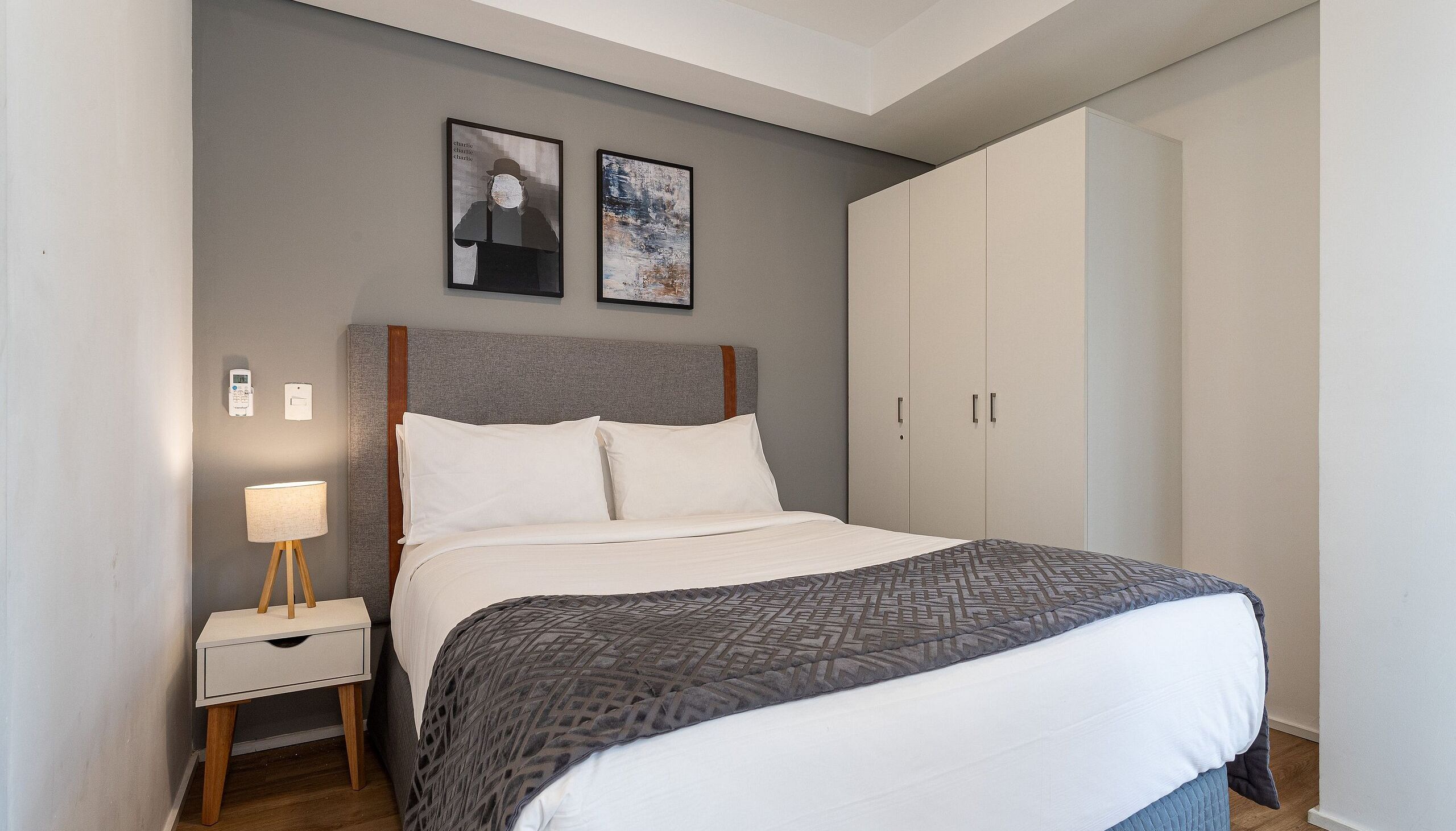 Exclusive Studio | Desk, free WiFi, bed sheets