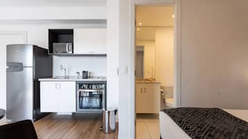 Exclusive Studio | Desk, WiFi (free), bed sheets