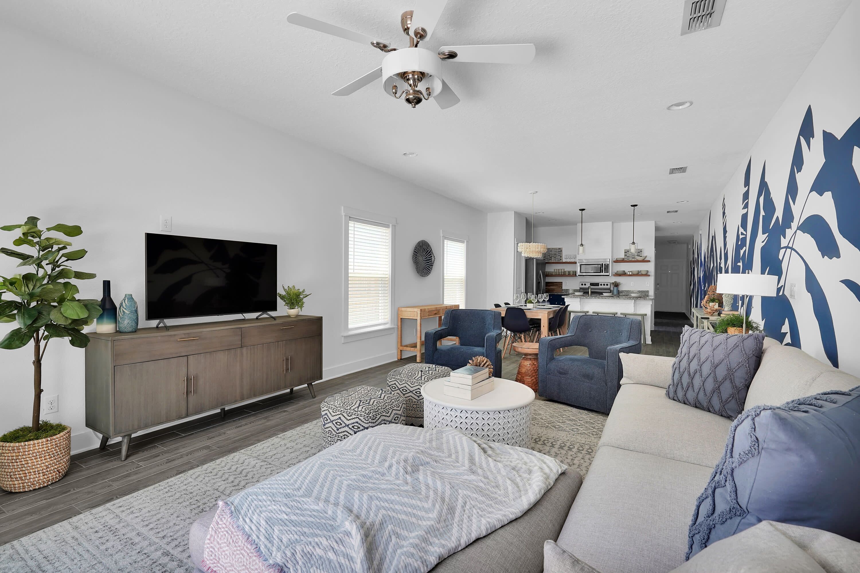 Coastal Retreat - A Few Short Blocks from the Ocean